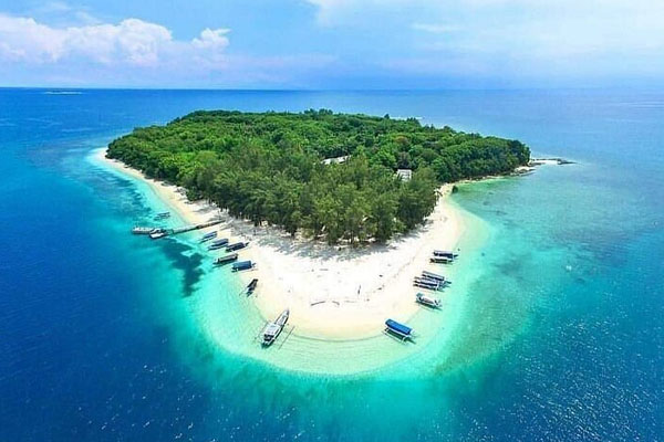 TOUR 4 GILI ( GILI GEDE,LAYAR, RENGIT & GILI ASAHAN)